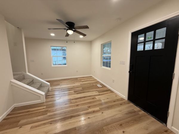 402 W Railroad St , Dickson, TN 37055