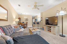 111 Fountain Pointe Ln. photo 4