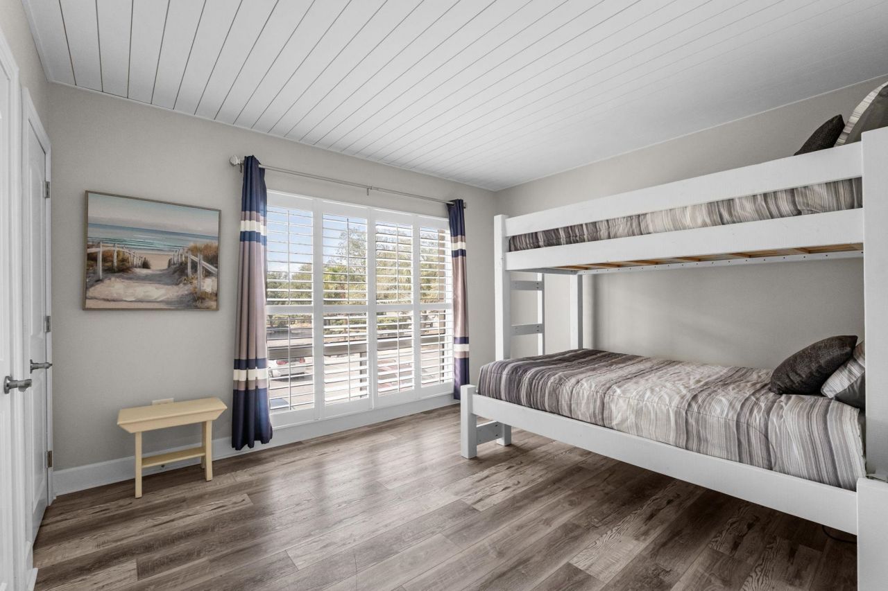 423 Parker Dr. Photo 26