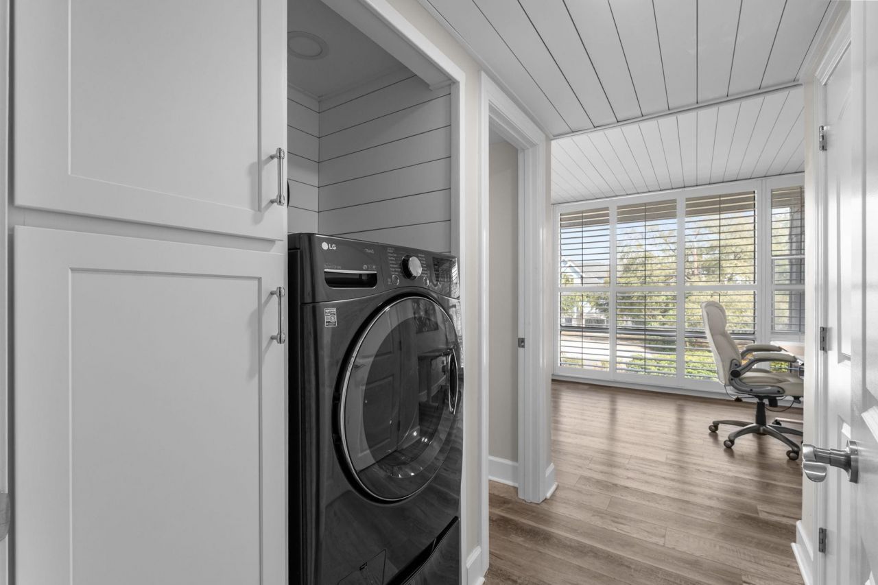 423 Parker Dr. Photo 30