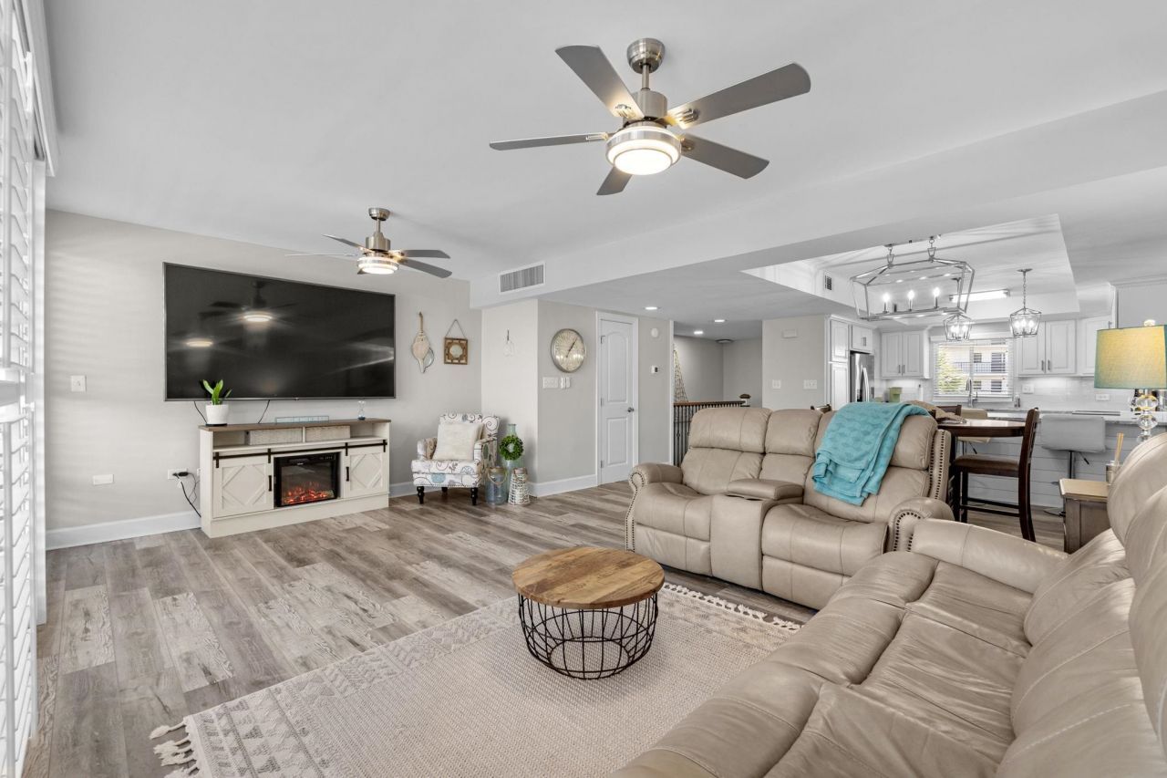 423 Parker Dr. Photo 8