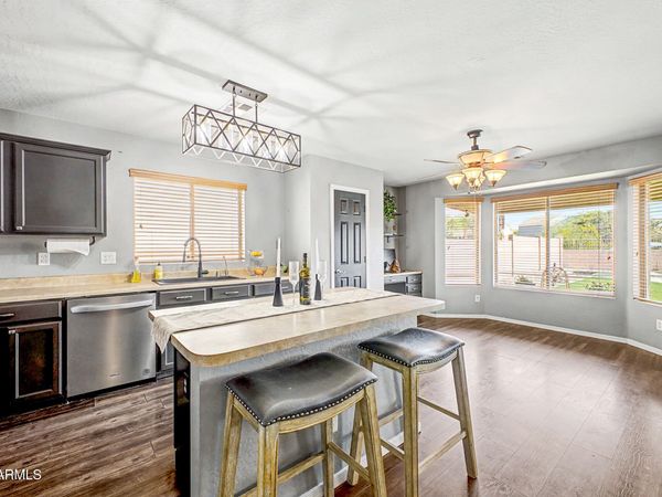 1073 S 239TH Drive, Buckeye, AZ 85326