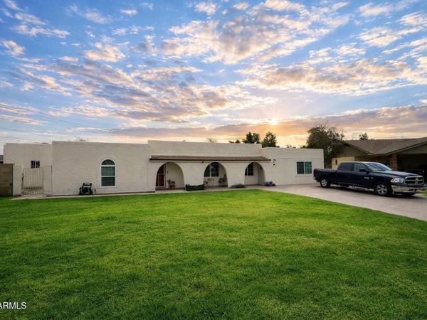 1753 E DIAMOND Avenue, Mesa, AZ 85204