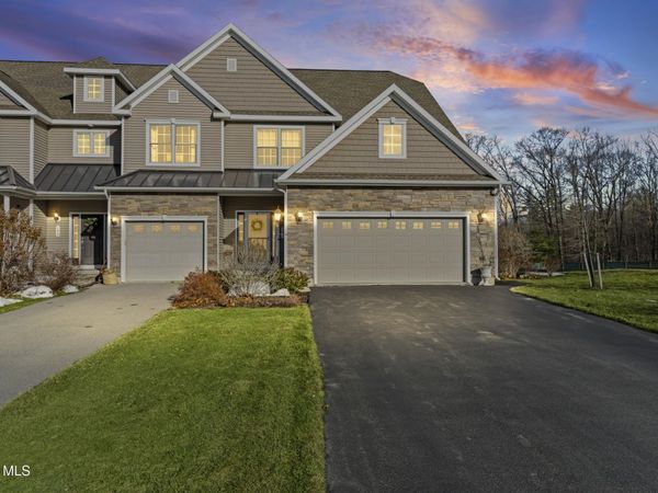 151 Fieldstone Drive, Schenectady, NY 12304