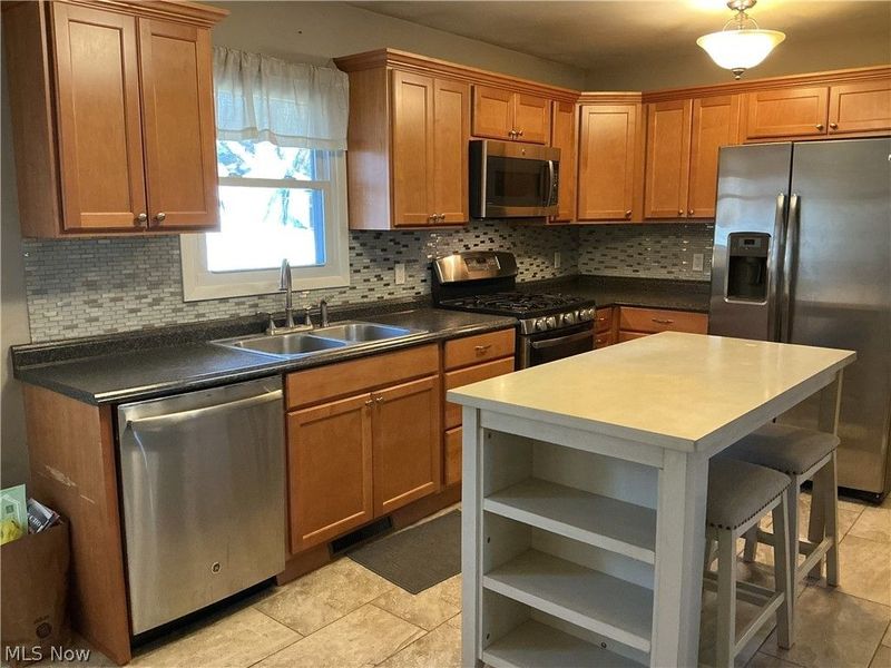 1850 Merle Road , Salem, OH 44460 Photo 5