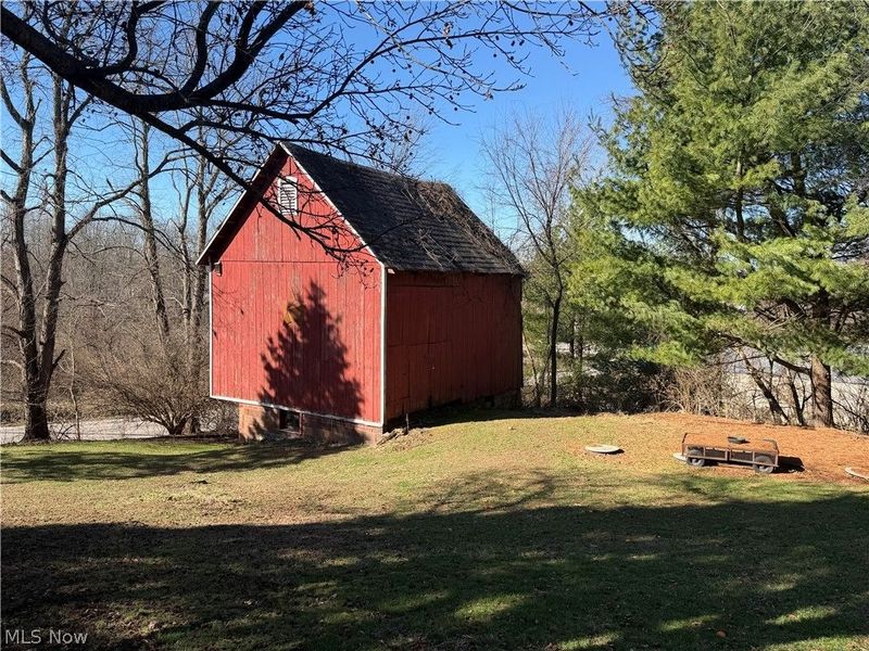 611 Mill Street SE, Canton, OH 44707 Photo 6