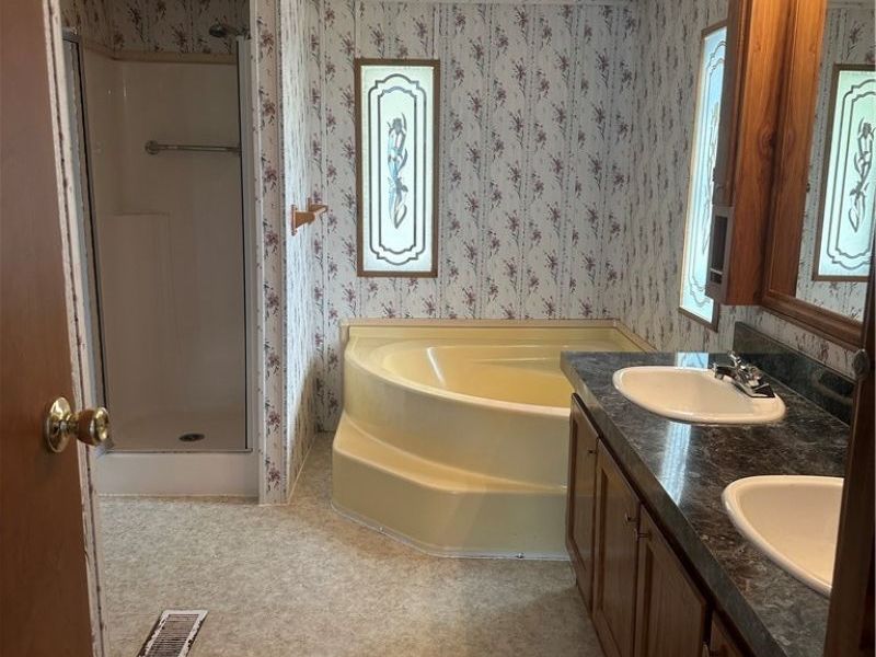 508 E Marietta Street, Woodsfield, OH 43793 Photo 22