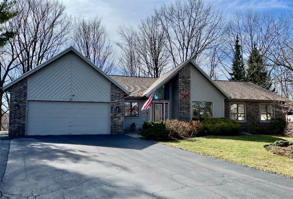 15 Shingle Mill Road, Rochester, NY 14609 Main Photo