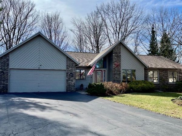 15 Shingle Mill Road, Rochester, NY 14609