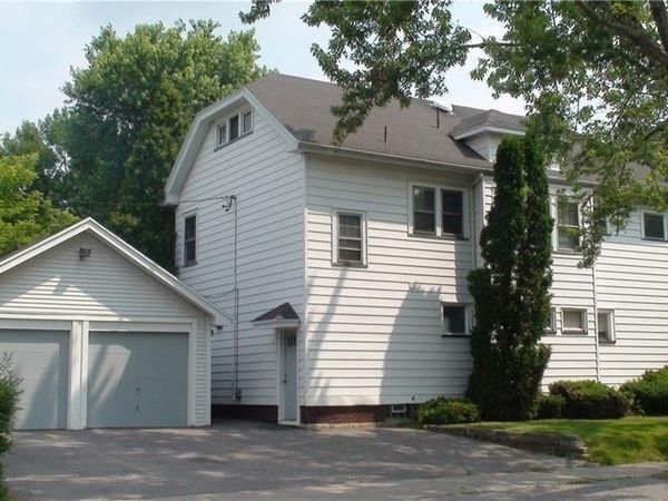 1067 N Winton Road, Rochester, NY 14609