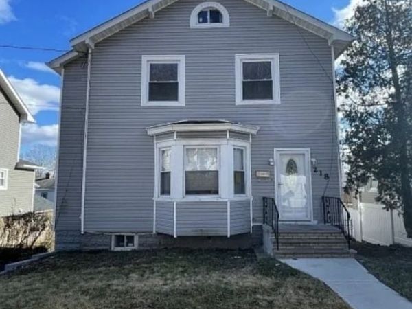 216 Lincoln Pl, Irvington, NJ 07111