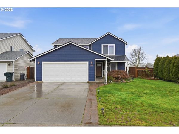 242 ADAMS DR, Kelso, WA 98626