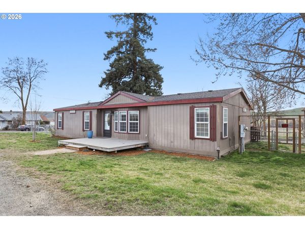 501 NW 3RD ST, Dufur, OR 97021