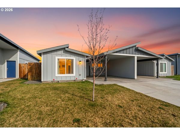 277 Merrick AVE, Umatilla, OR 97882