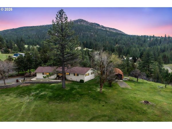 312 EDGEWOOD DR, Canyon City, OR 97820