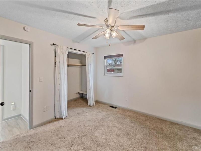 388 Thomas Drive, Franklin, OH 45005 Photo 12