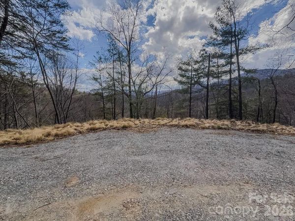 175 Broken Bow Road , Waynesville, NC 28785