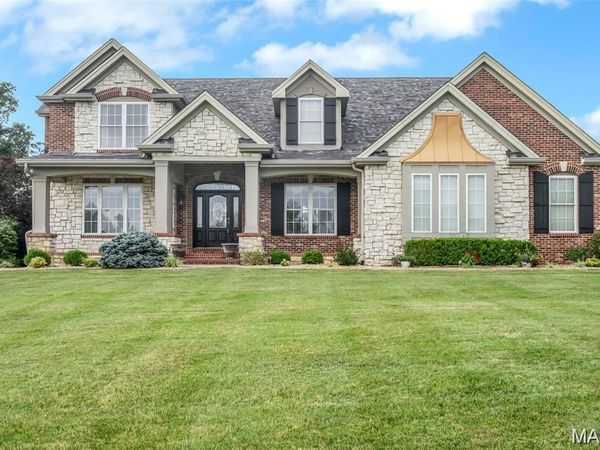 1772 Everest Avenue, O'Fallon, MO 63366