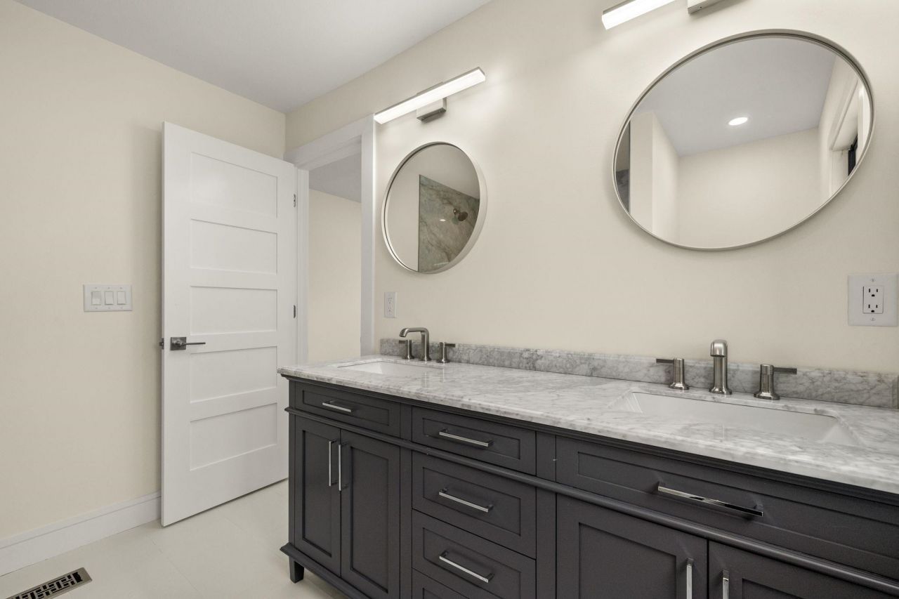 3702 Coquina Dr, Sanibel, FL 33957 Photo