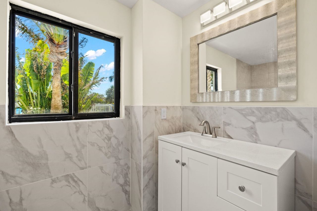 3702 Coquina Dr, Sanibel, FL 33957 Photo