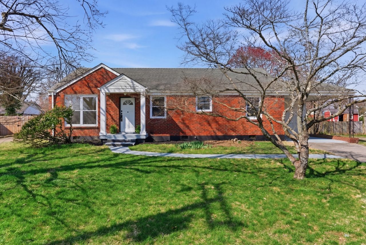 2228 Ravenwood Dr , Nashville, TN 37216 Main Photo