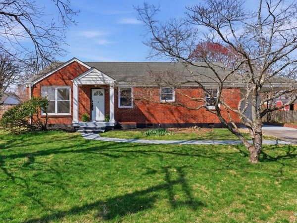 2228 Ravenwood Dr , Nashville, TN 37216