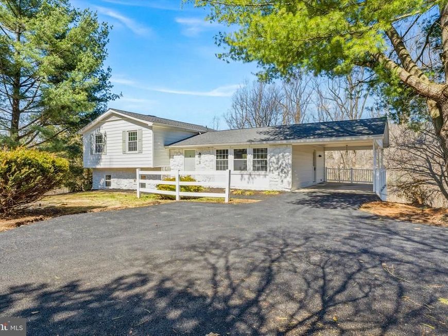 5817 Western View Place, Mount Airy, MD 21771 Main Photo