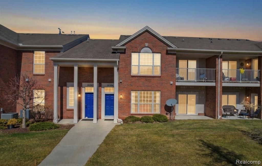 28304 Adler Park Drive S, Chesterfield Township, MI 48051 Main Photo