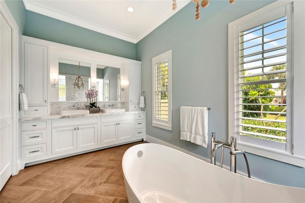 1201 Sea Hunt Drive, Vero Beach, FL 32963 Photo