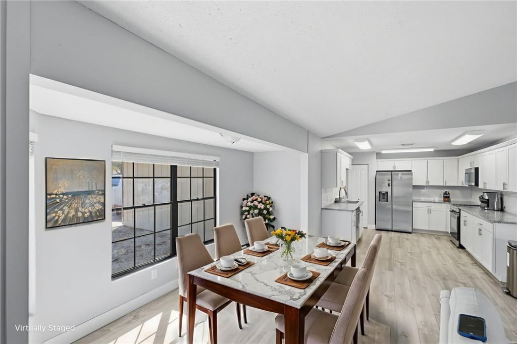 2890 1st Place, Vero Beach, FL 32968 Photo