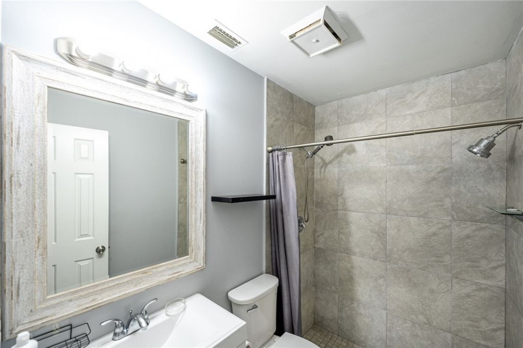 2890 1st Place, Vero Beach, FL 32968 Photo