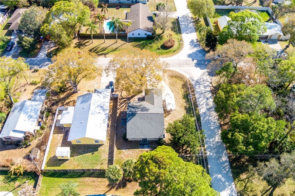 2890 1st Place, Vero Beach, FL 32968 Photo