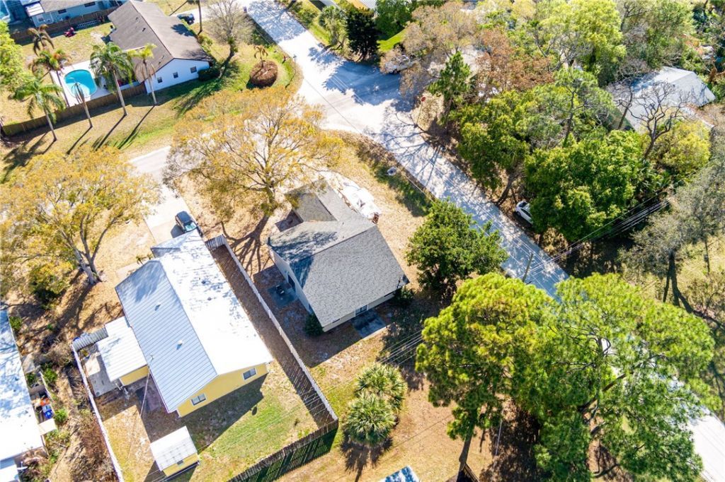 2890 1st Place, Vero Beach, FL 32968 Photo