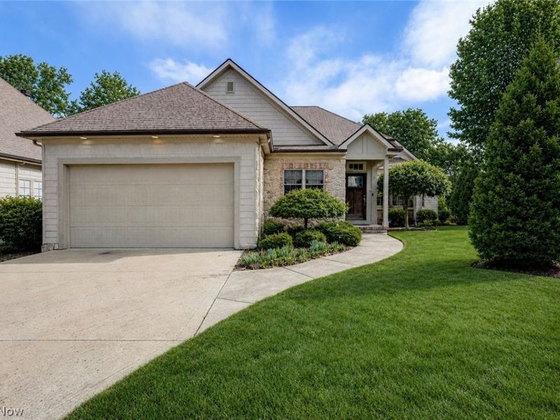 9 River Side Drive, Rocky River, OH 44116 Photo 1