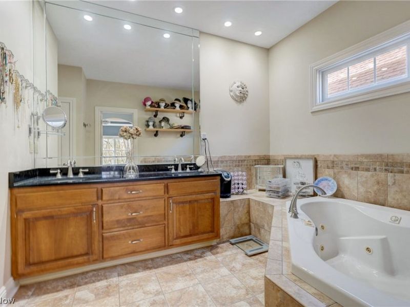 9 River Side Drive, Rocky River, OH 44116 Photo 16