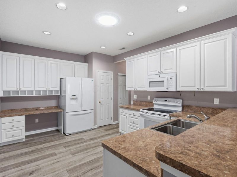 92 Jonathan Drive , Heath, OH 43056 Photo 9