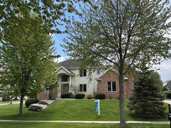 8701 Nelson Crossing, Verona, WI 53593