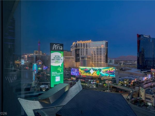 3722 Las Vegas Boulevard , Unit 1503, Las Vegas, NV 89158