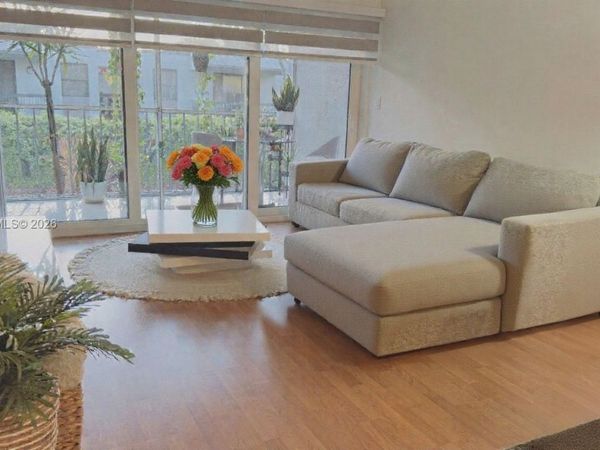 483 N Pine Island Rd, Unit C205, Plantation, FL 33324