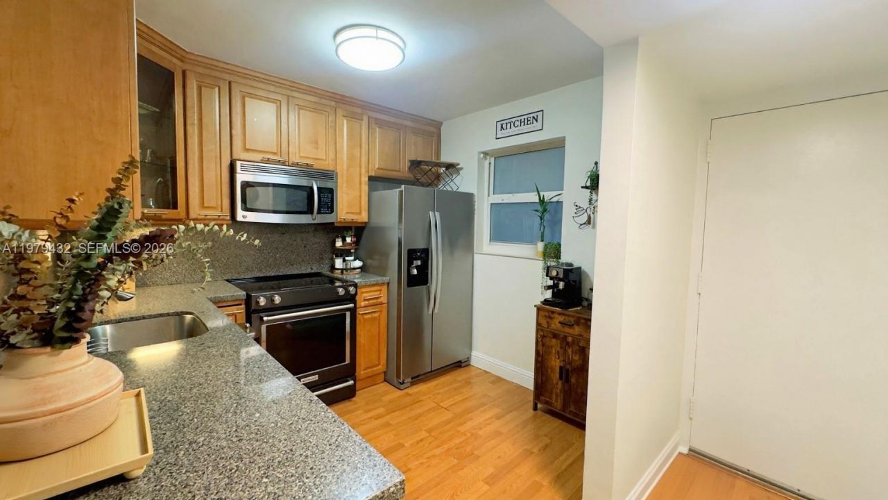 483 N Pine Island Rd, Unit C205, Plantation, FL 33324 Photo