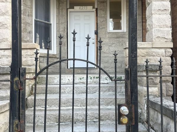 4253 W Wilcox Street, Unit 2, Chicago, IL 60624