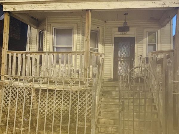 6432 S Damen Avenue, Chicago, IL 60636