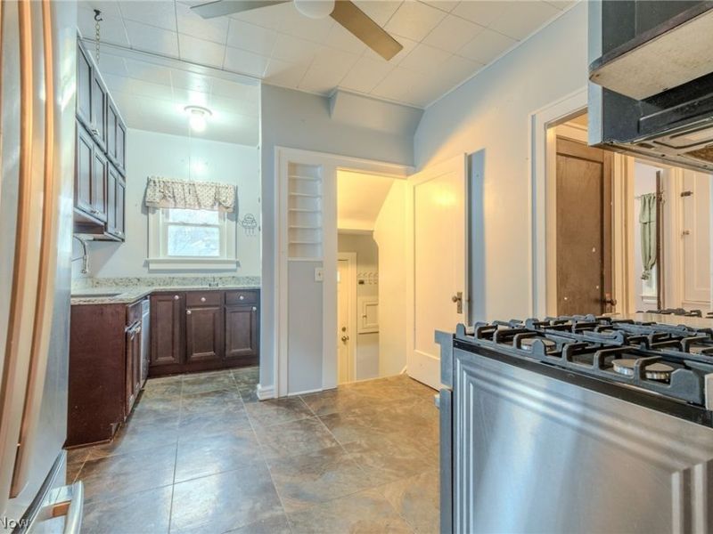 10109 Unity Avenue , Cleveland, OH 44111 Photo 13