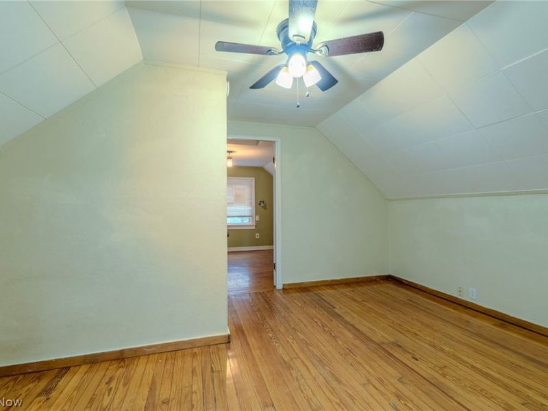 10109 Unity Avenue , Cleveland, OH 44111 Photo 19