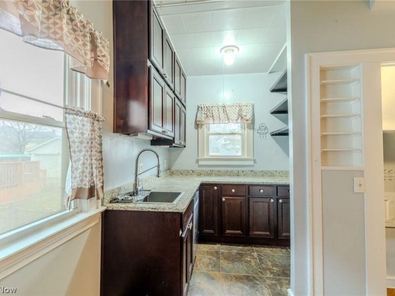 10109 Unity Avenue , Cleveland, OH 44111 Photo 9