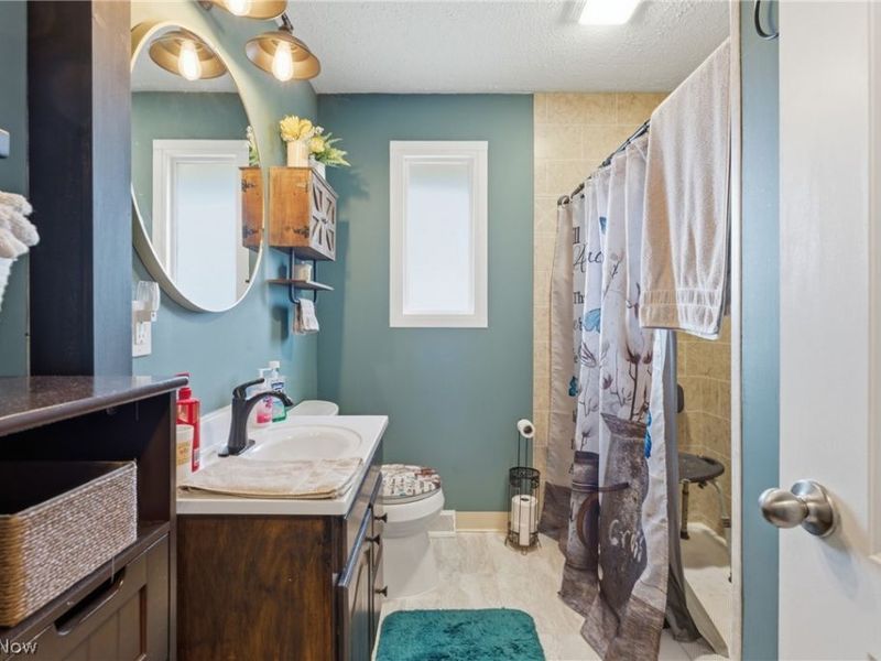 2380 Igleheart Road , Akron, OH 44312 Photo 16