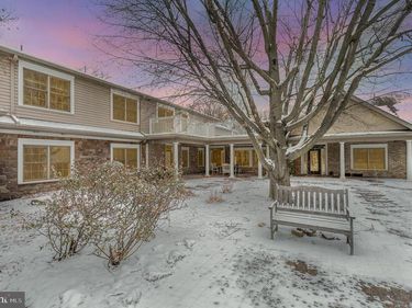 105 HIGH POINTE DRIVE, HUMMELSTOWN, PA 17036