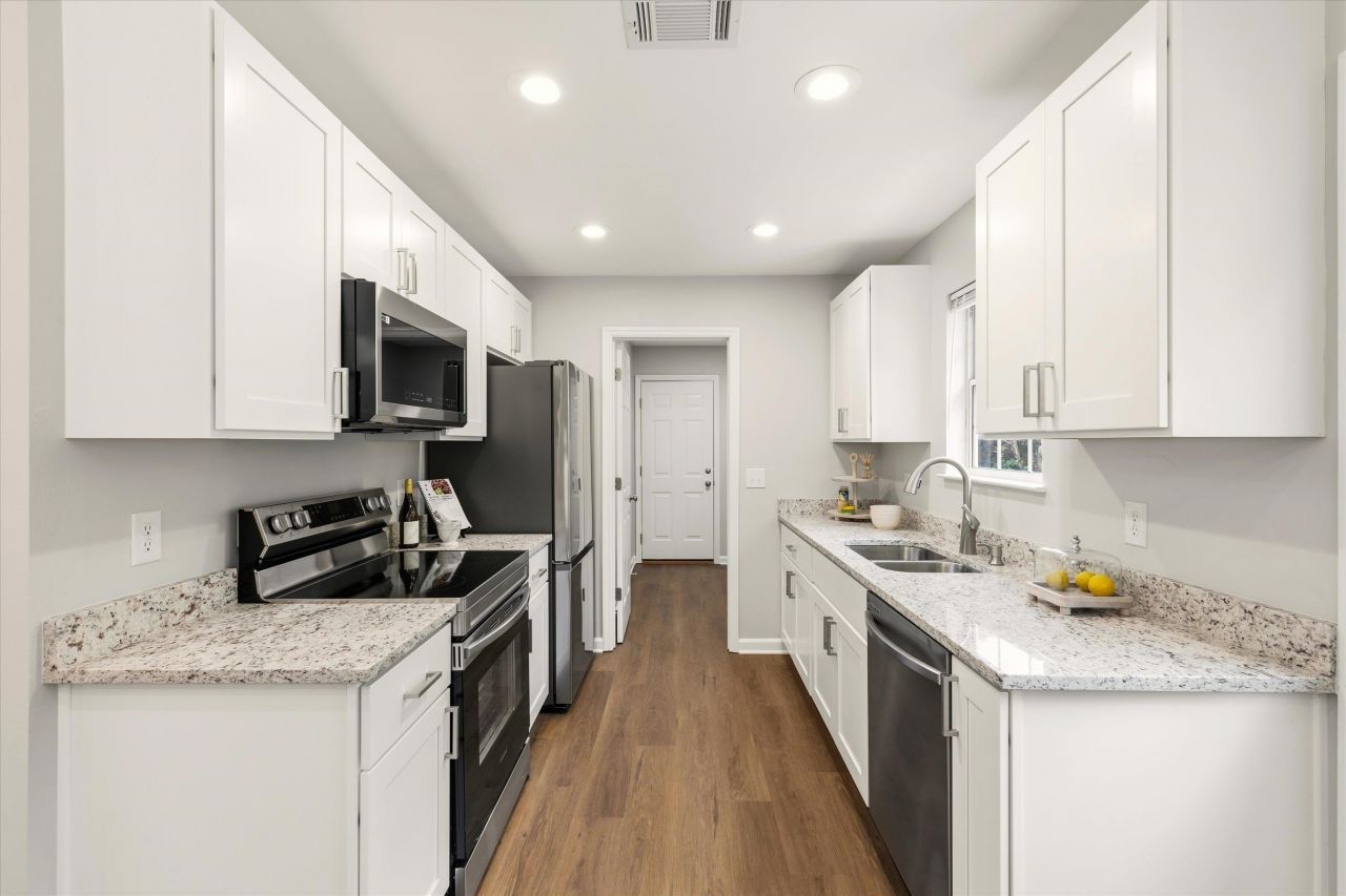 396 Sand Pine Circle, Midway, FL 32343 Photo