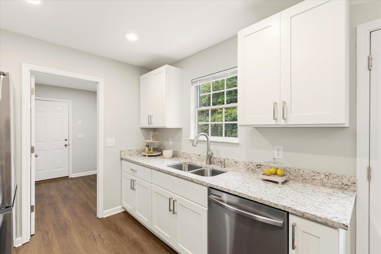 396 Sand Pine Circle, Midway, FL 32343 Photo