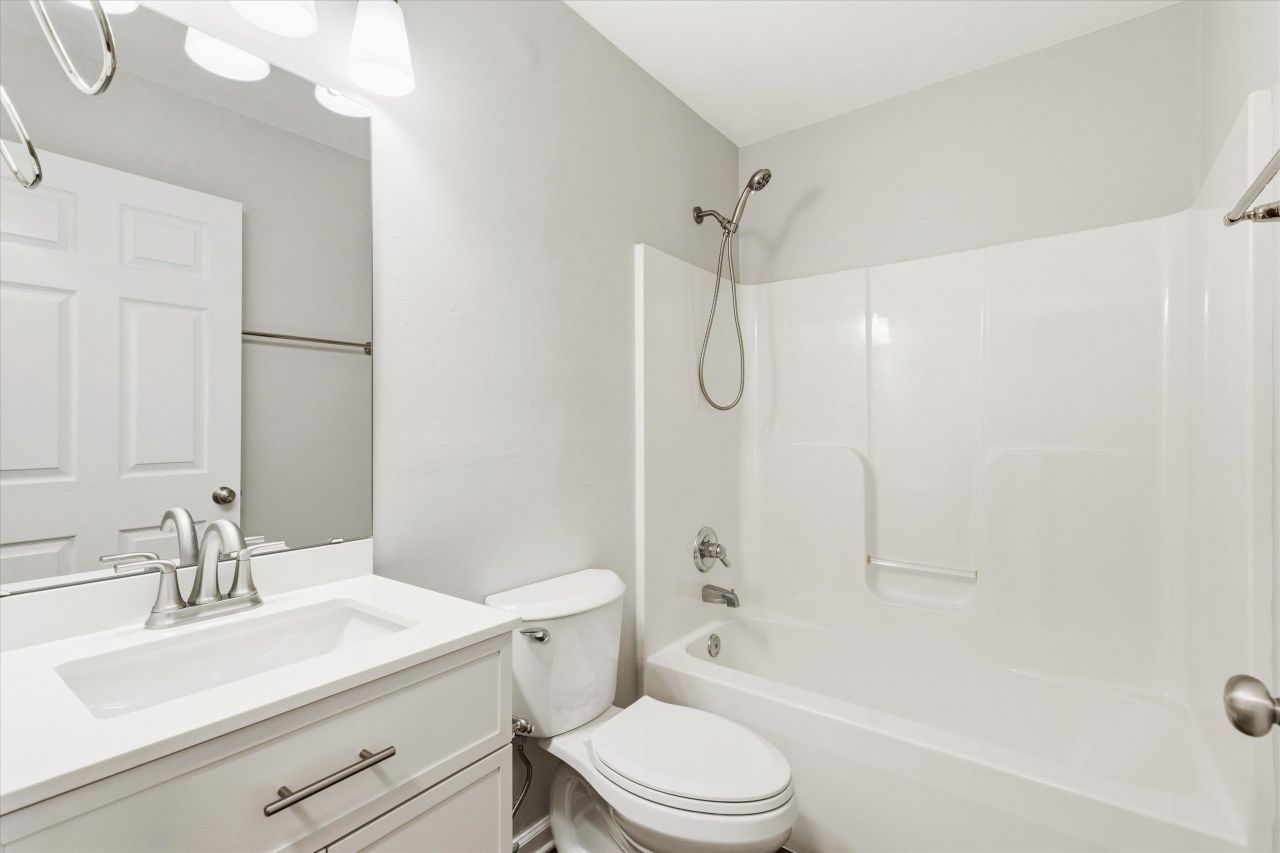 396 Sand Pine Circle, Midway, FL 32343 Photo